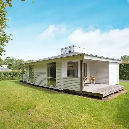 Two-bedroom Holiday In 14 Vakantiehuis *